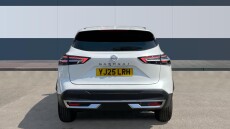 Nissan Qashqai 1.3 DiG-T MH Acenta Premium 5dr Petrol Hatchback